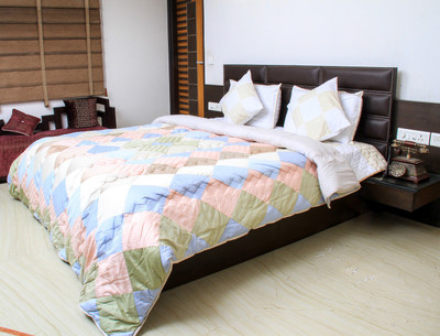 34% OFF on Lasperanza Geometric Single Quilt & Comforter