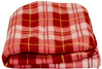 86% OFF on Sheetal Self Design Single Comforter