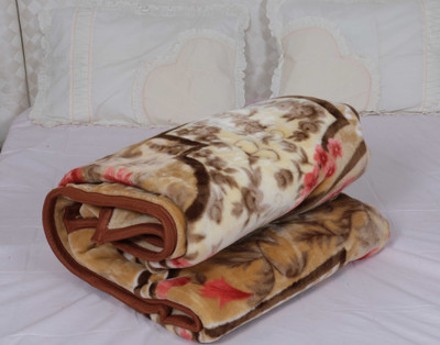 39% OFF on IndiWeaves Printed Double Comforter 39% OFF on IndiWeaves Printed Double Comforter