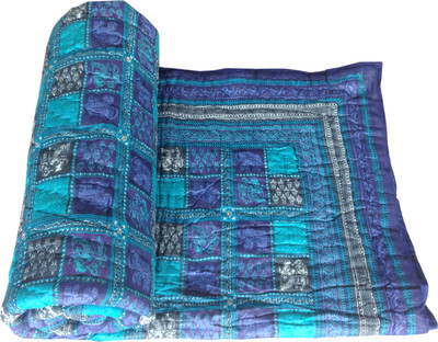 Shoppingtara Self Design Double Quilt Shoppingtara Self Design Double Quilt