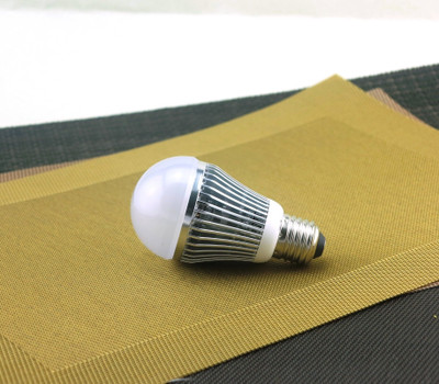 Hublit NaturalHub -B-5 E-27 Connector 5 W LED Bulb