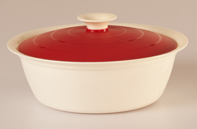 30% OFF on Cutting Edge Daffodil Serving Dish Vanilla Red 1pc set 1800ml Microwave safe Bpa Free Casserole Set 1800 ml