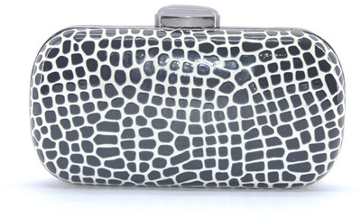 50% OFF on Myrah Box Women Casual Black Metal Clutch