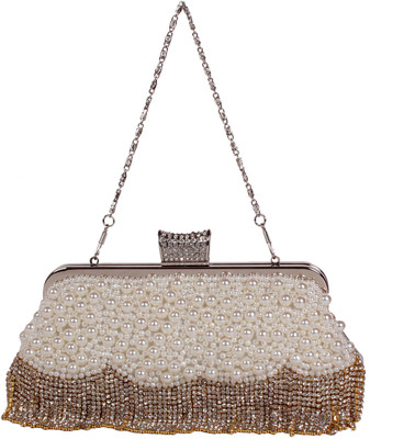49% OFF on Di Tutti Girls Party White PU Clutch 49% OFF on Di Tutti Girls Party White PU Clutch