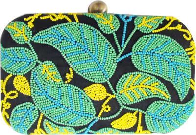 16% OFF on Fashion Jamun Women Casual, Party Black, Green Velvet Clutch