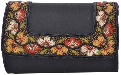53% OFF on Lorita Women Wedding, Festive Black Fabric Clutch 53% OFF on Lorita Women Wedding, Festive Black Fabric Clutch
