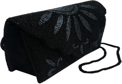 50% OFF on Nonch Le Women Casual Black Fabric Clutch 50% OFF on Nonch Le Women Casual Black Fabric Clutch