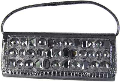 40% OFF on Craze on Bags Women Casual Black PU Clutch