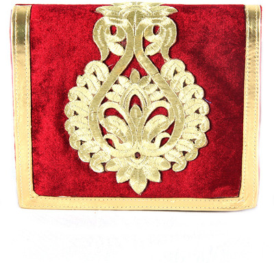 68% OFF on Saisha Women Casual Red, Gold Velvet, Rexine Clutch