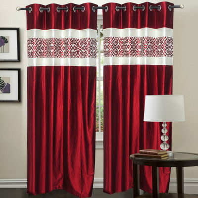 43% OFF on Hargunz Polyester Maroon Printed Eyelet Curtain