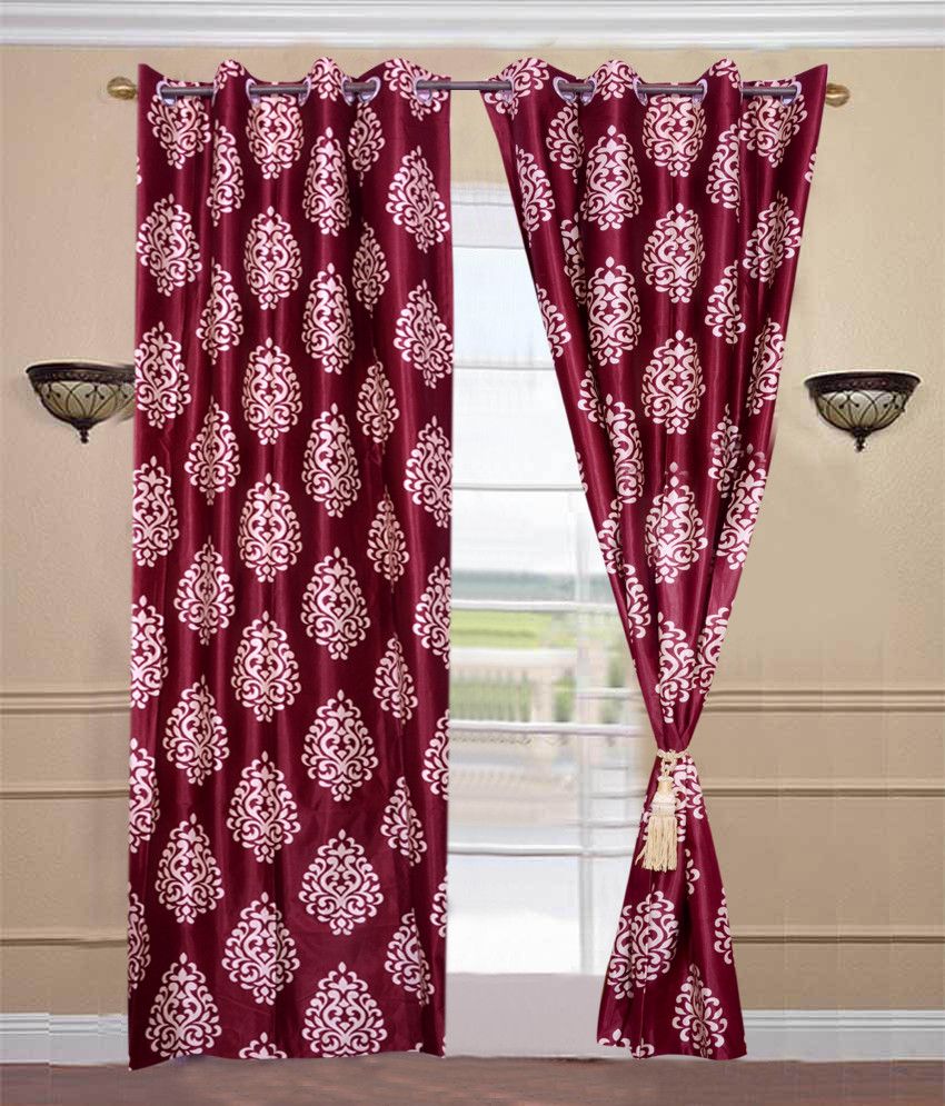 60% OFF on HomeZaara Polyester Maroon Fleur-de-lis Eyelet Curtain