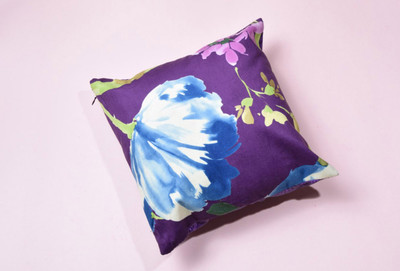 33% OFF on Enfin Homes Abstract Cushions Cover 33% OFF on Enfin Homes Abstract Cushions Cover