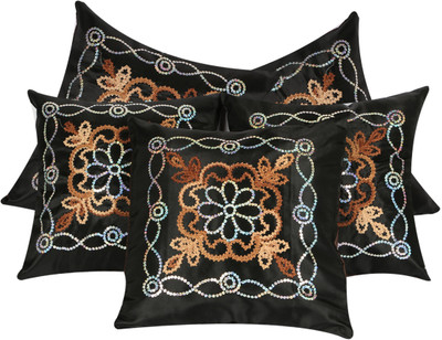 59% OFF on Skap Geometric Cushions Cover 59% OFF on Skap Geometric Cushions Cover