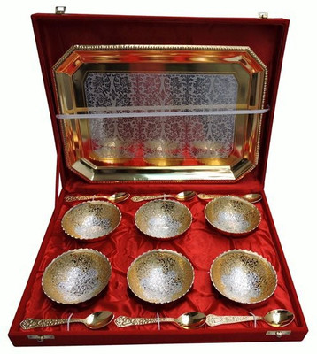 33% OFF on Royal Touch Brass Decorative Platter Silver, Gold, Pack of 13
