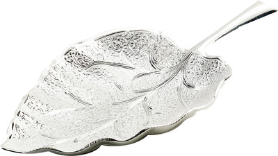 6% OFF on Aapno Rajasthan Brass Decorative Platter Silver 6% OFF on Aapno Rajasthan Brass Decorative Platter Silver
