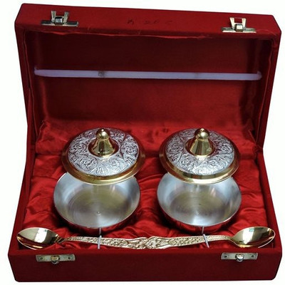 33% OFF on Royal Touch Brass Decorative Platter Silver, Gold, Pack of 4