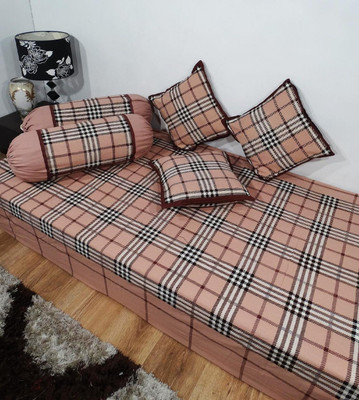 43% OFF on Heritagefabs Cotton Printed Diwan Set 43% OFF on Heritagefabs Cotton Printed Diwan Set