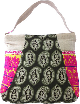 28% OFF on Stylocus A Printed hobo with Rabari work side pockets Shoulder Bag Green 28% OFF on Stylocus A Printed hobo with Rabari work side pockets Shoulder Bag Green