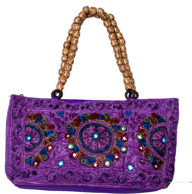 59% OFF on Bag Hut Kutcchi Hand-held Bag Multicolor 59% OFF on Bag Hut Kutcchi Hand-held Bag Multicolor