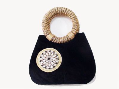 55% OFF on Fashion Jamun Round Metal Hand-held Bag Black 55% OFF on Fashion Jamun Round Metal Hand-held Bag Black