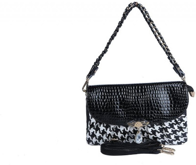 12% OFF on Daks 867 Shoulder Bag Black-00