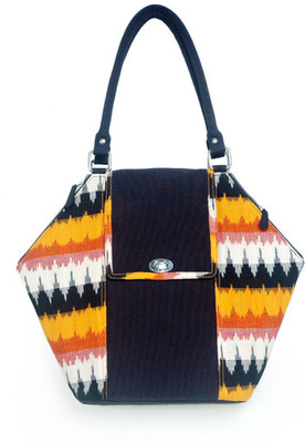 25% OFF on Allmine Kite Runner Shoulder Bag Black- 01 25% OFF on Allmine Kite Runner Shoulder Bag Black- 01