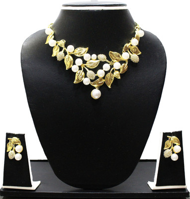 73% OFF on Zaveri Floral Necklac Alloy Jewel Set Gold 73% OFF on Zaveri Floral Necklac Alloy Jewel Set Gold