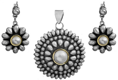 Exotic India Sunflower Sterling Silver Jewel Set White Exotic India Sunflower Sterling Silver Jewel Set White