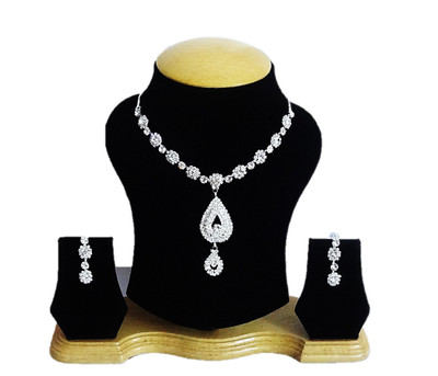 79% OFF on Ethnic Jewels Alloy Jewel Set Silver 79% OFF on Ethnic Jewels Alloy Jewel Set Silver