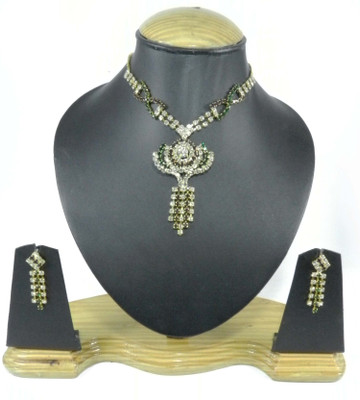 37% OFF on Tradeyard Impex Lovely Alloy Jewel Set Gold 37% OFF on Tradeyard Impex Lovely Alloy Jewel Set Gold