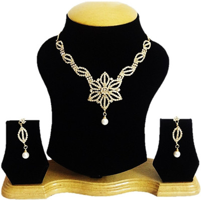 76% OFF on Ethnic Jewels Alloy Jewel Set Gold 76% OFF on Ethnic Jewels Alloy Jewel Set Gold