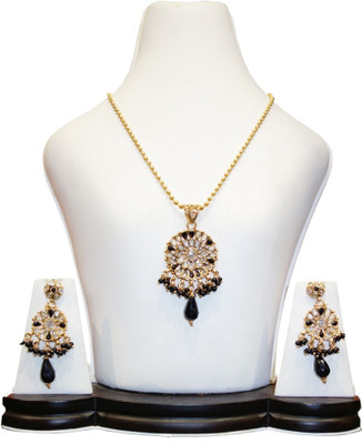 40% OFF on Anjan Pendant Alloy Jewel Set Gold 40% OFF on Anjan Pendant Alloy Jewel Set Gold