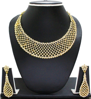 79% OFF on Zaveri Pearls Stylish Necklace Alloy Jewel Set Gold 79% OFF on Zaveri Pearls Stylish Necklace Alloy Jewel Set Gold