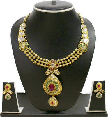 73% OFF on Zaveri Pearls Alloy Jewel Set Green, Red, White 73% OFF on Zaveri Pearls Alloy Jewel Set Green, Red, White