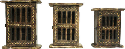 33% OFF on Pindia Wall Hanging Almira Home Décor Wooden Key Holder 33% OFF on Pindia Wall Hanging Almira Home Décor Wooden Key Holder