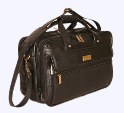 PE 17 17 x 11 Expandable Laptop bag Black-01 PE 17 17 x 11 Expandable Laptop bag Black-01