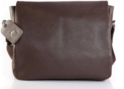 TLB 15 inch Laptop Messenger Bag Dark Brown TLB 15 inch Laptop Messenger Bag Dark Brown
