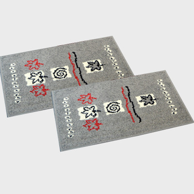 24% OFF on Spider Polyester Large Door Mat