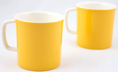 Hi Luxe Dbl Clr Melamine 42248 Dual Colour - Yellow Melamine Mug Pack of 2 Hi Luxe Dbl Clr Melamine 42248 Dual Colour - Yellow Melamine Mug Pack of 2