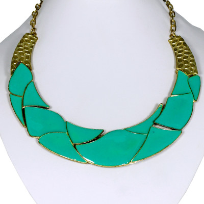 49% OFF on Vinnis Bella Metal, Alloy, Enamel Necklace 49% OFF on Vinnis Bella Metal, Alloy, Enamel Necklace