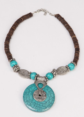 60% OFF on SareesHut Metal Necklace