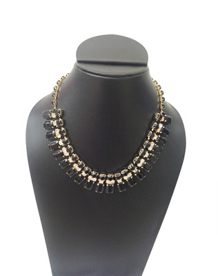 12% OFF on Princesa Stone Necklace