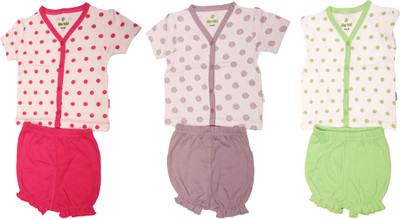 35% OFF on Bio Kid Infant Pyjama Set Baby Girl's Printed Top & Shorts Set 35% OFF on Bio Kid Infant Pyjama Set Baby Girl's Printed Top & Shorts Set