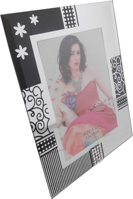 58% OFF on D&D Generic Photo Frame 58% OFF on D&D Generic Photo Frame