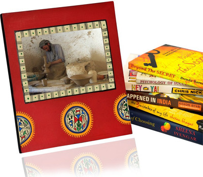 61% OFF on ExclusiveLane Wood Photo Frame