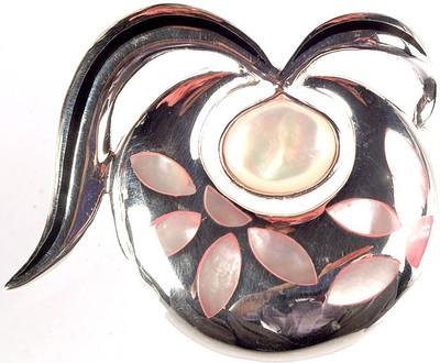 Exotic India Shell Mother of Pearl Sterling Silver Pendant Exotic India Shell Mother of Pearl Sterling Silver Pendant