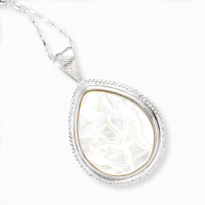 30% OFF on Aapno Rajasthan Tear drop embossed Shell Pendant Alloy, Nickel, Silver Pendant 30% OFF on Aapno Rajasthan Tear drop embossed Shell Pendant Alloy, Nickel, Silver Pendant