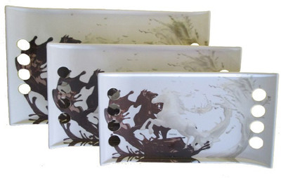 14% OFF on Czar Dinesmart Soogo Queen Horse Design Serving Printed Melamine Tray Set Multicolor, Pack of 3