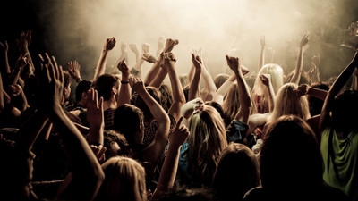 71% OFF on Concert Crowd Paper Print 71% OFF on Concert Crowd Paper Print