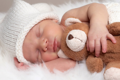 31% OFF on oshi - Cute Baby Sleeping with Teddy Paper Print 31% OFF on oshi - Cute Baby Sleeping with Teddy Paper Print
